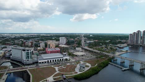 Drone-aerial-shot-of-the-bridge-from-Fort-Myers-to-Cape-Coral,-Florida