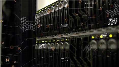 animación de formas y procesamiento de datos en la sala del servidor