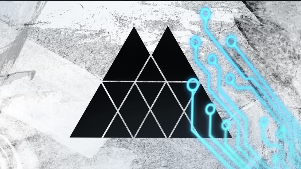 컴퓨터 회로판과 검은 바탕에 색 모양의 애니메이션