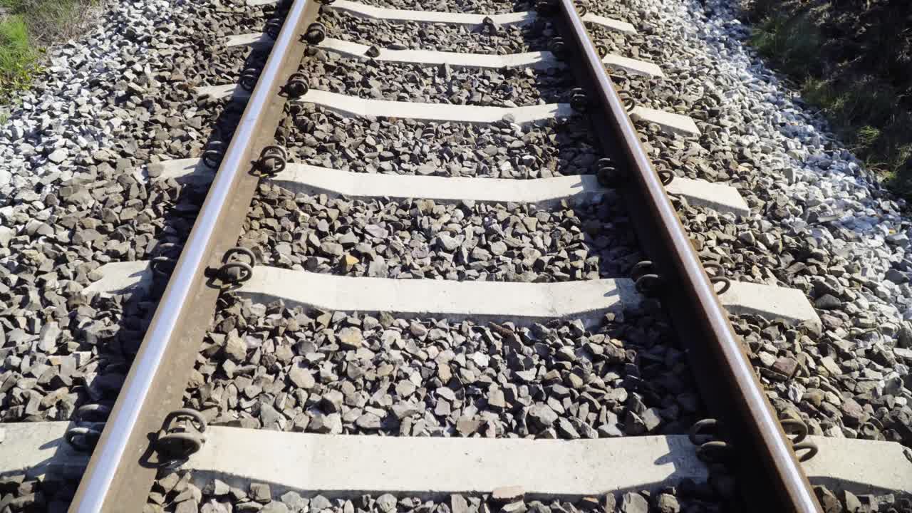 4k에서 기차 트랙 돌리 샷