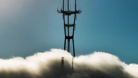las torres gemelas, lol capa de niebla sobre san francisco