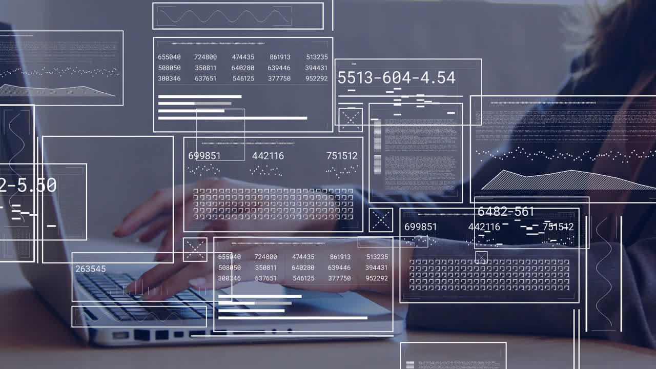 Kvinnelig analytiker skriver på bærbar PC og utløser animerte finansdiagrammer og avlesninger for analyse.
