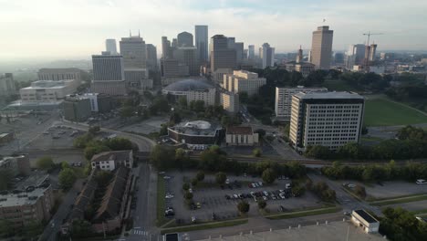 Nashville-Tennessee-Skyline-aerial-push-in