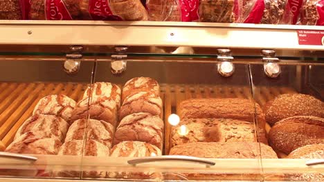 Fresh-Bread-On-The-Counter