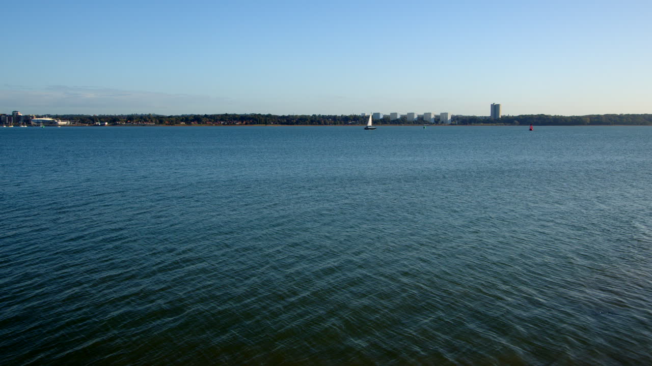 웨스턴, 사우프턴, 솔렌트를 가로지르는 웨스턴, 사우스햄튼, 사우스햄프턴