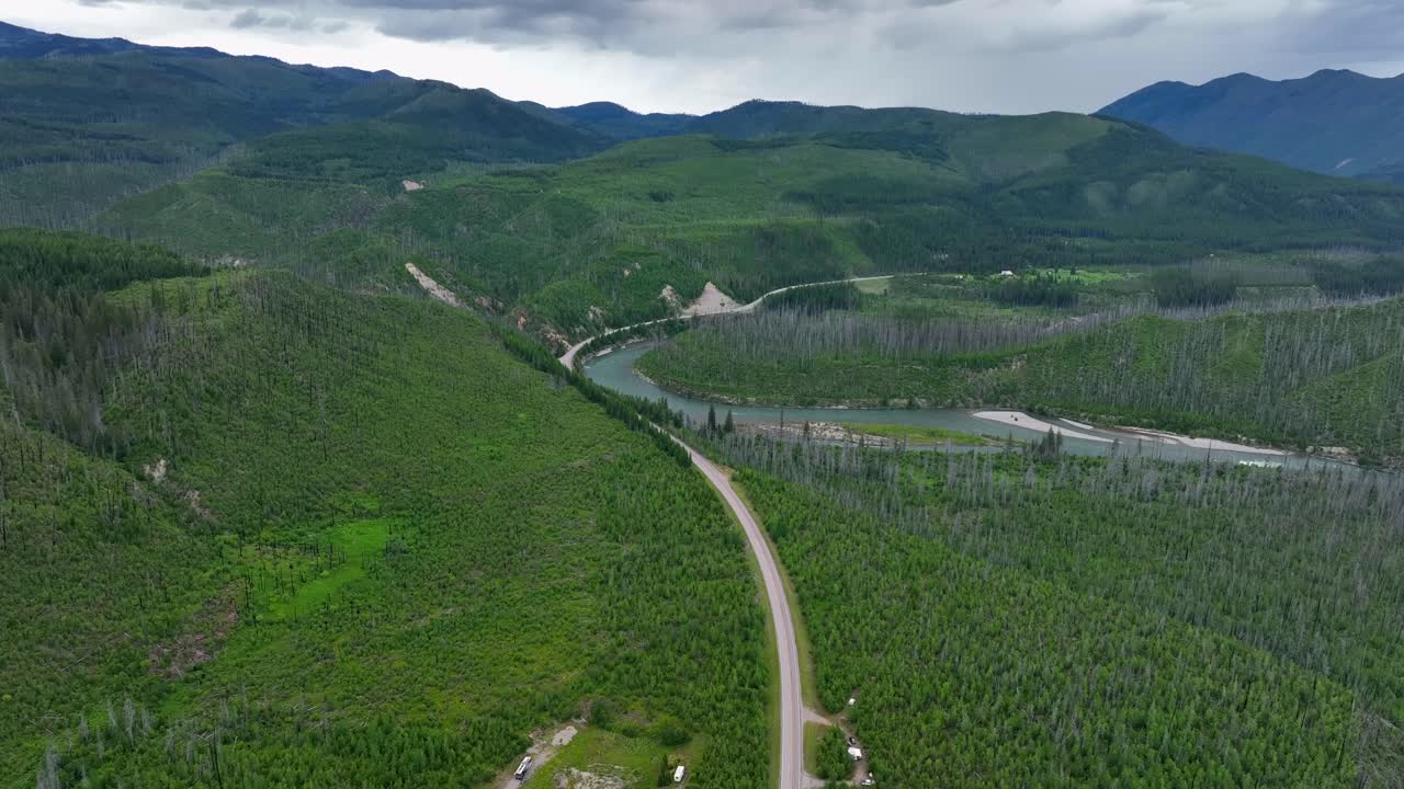 north fork road의 경치 좋은 길, north fork flathead river, 몬태나, 미국