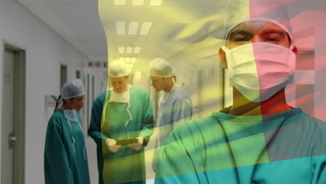 animación de la bandera de rumania ondeando sobre los cirujanos en el pasillo del hospital