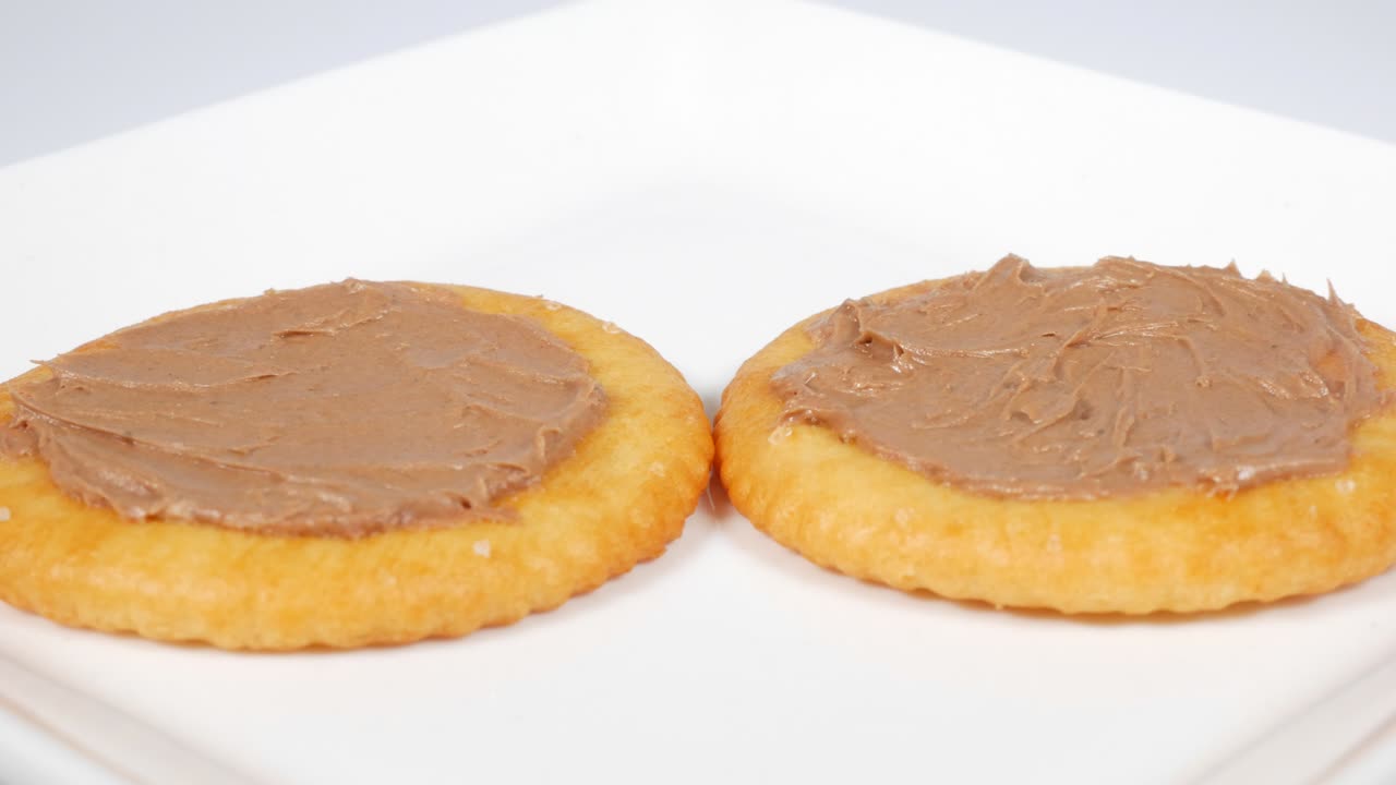 Cracker con crema al caffè