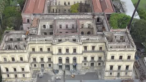 Aerial-view-of-the-nacional-museum-of-Rio-de-Janeiro,-Brazil,-right-after-it-got-destroyed-by-the-fire-in-2018