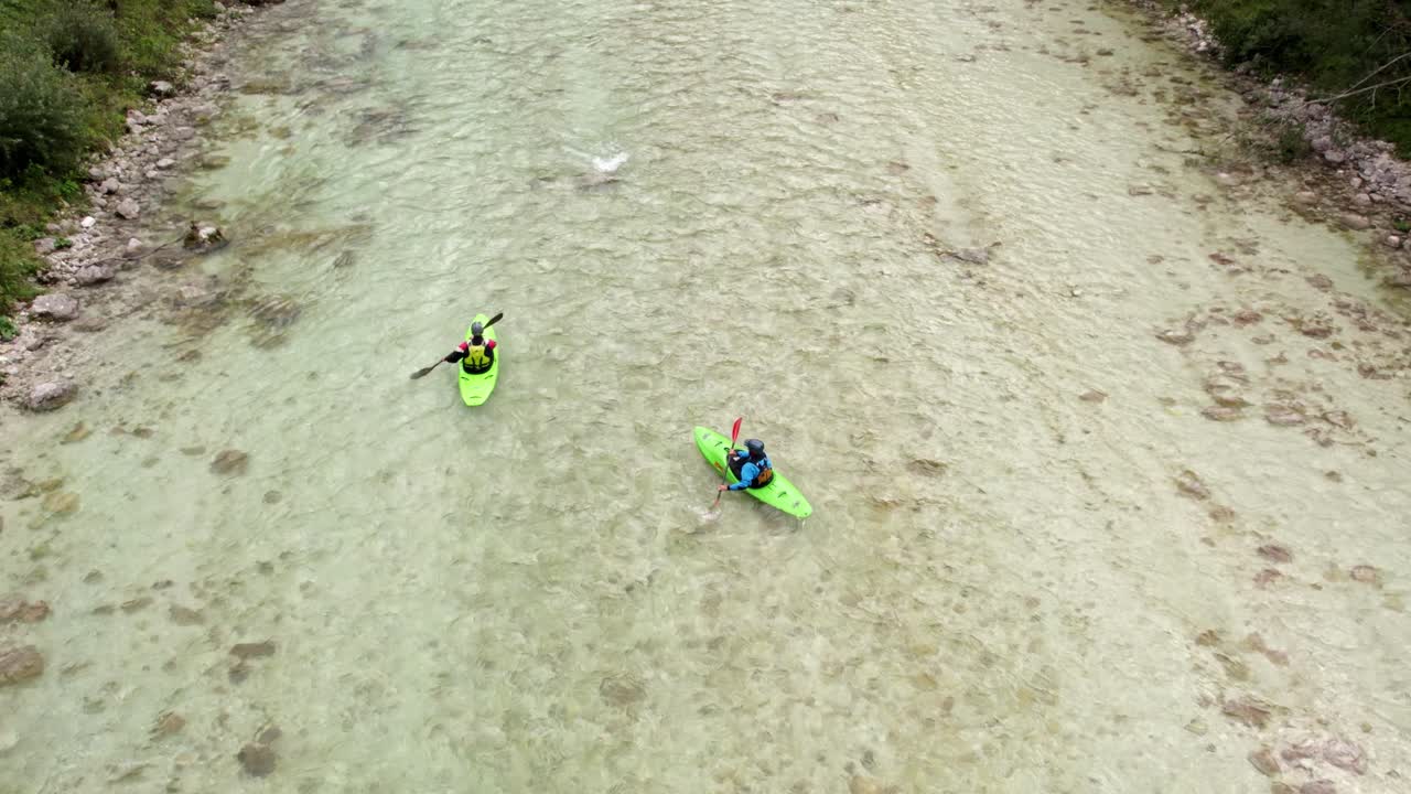 Kayak sul fiume Isonzo nella selvaggia valle di Bovec