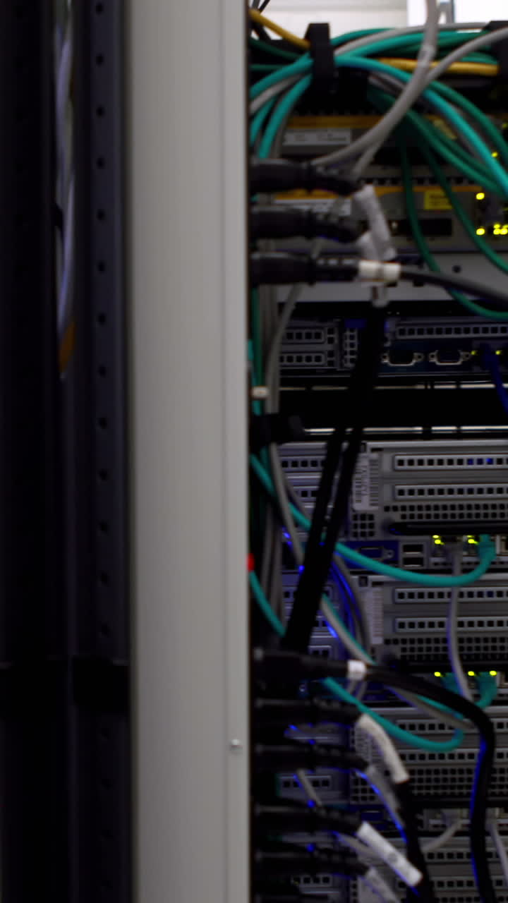 luces parpadeando en los servidores