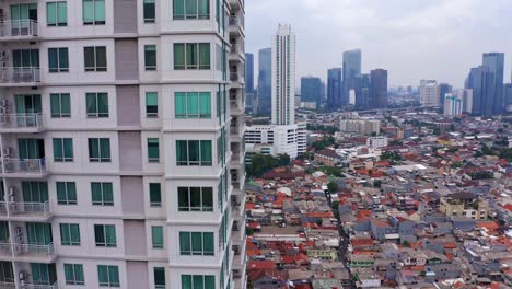 Die-Wohnungsarchitektur-Enthüllte-Siedlungen-In-Kuningan,-Süd-Jakarta,-Indonesien