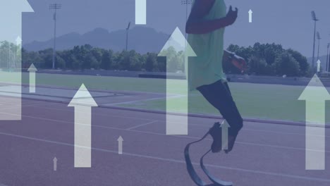 animación de flechas que apuntan hacia arriba sobre un atleta masculino discapacitado con cuchillas de correr en la pista de correr