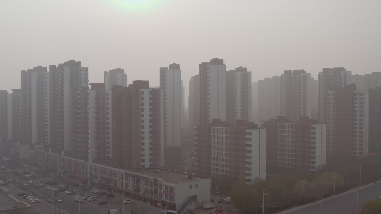 중국 티안진 의 한 주거 지역 에 있는 높은 아파트 건물 들