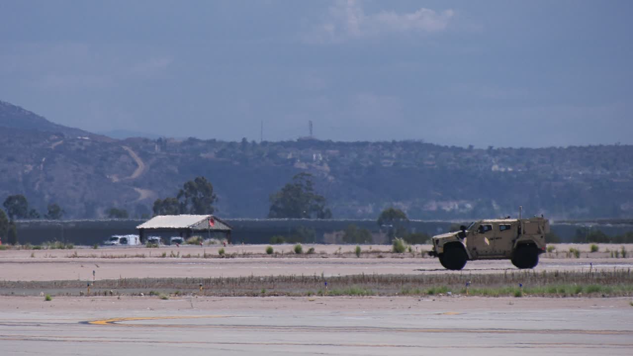 американские военные автомобили в афганистане