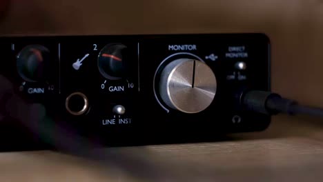 audio interface with gain controls