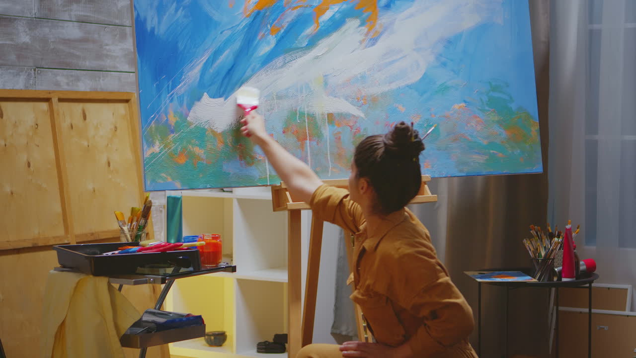 창의적인 젊은 여성