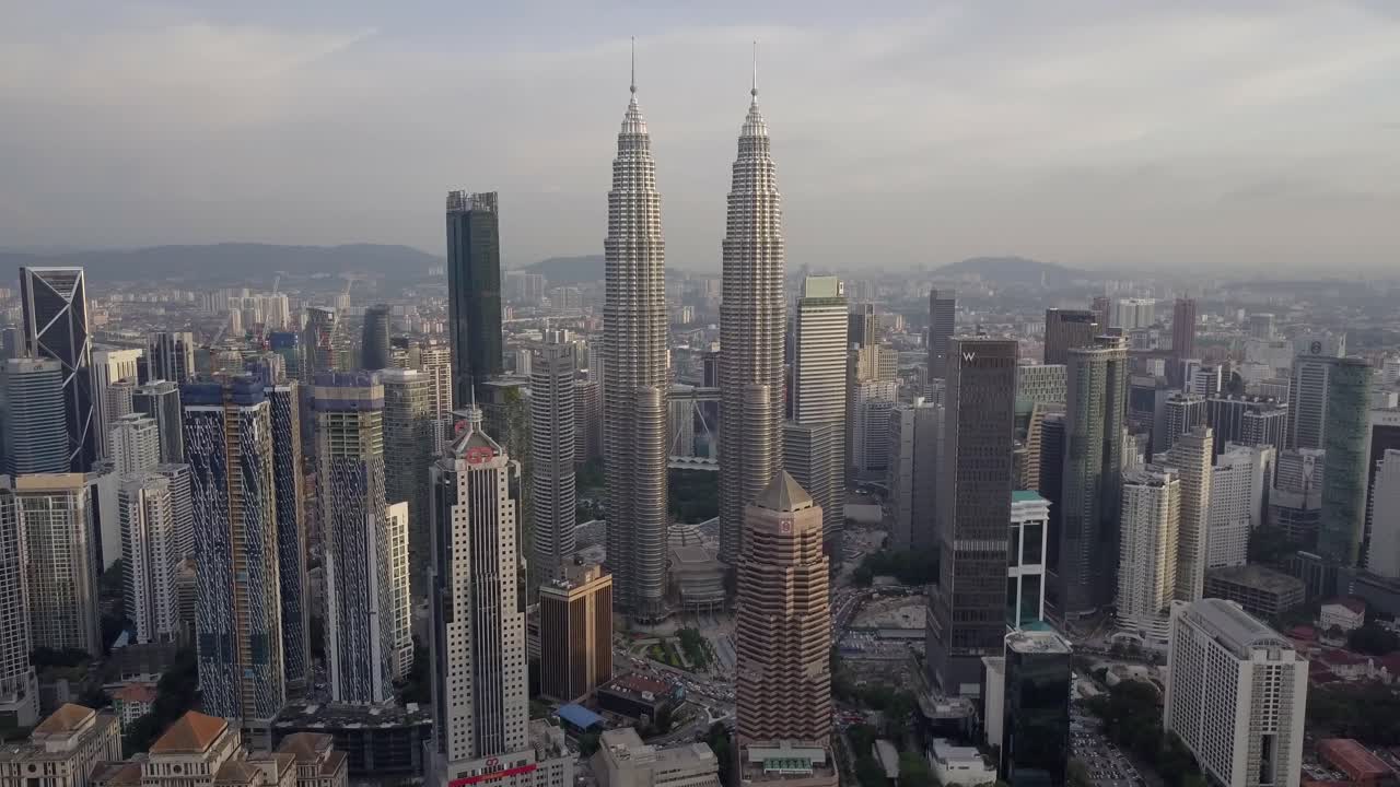 AÉREO: Horizonte de Kuala Lumpur en Malasia
