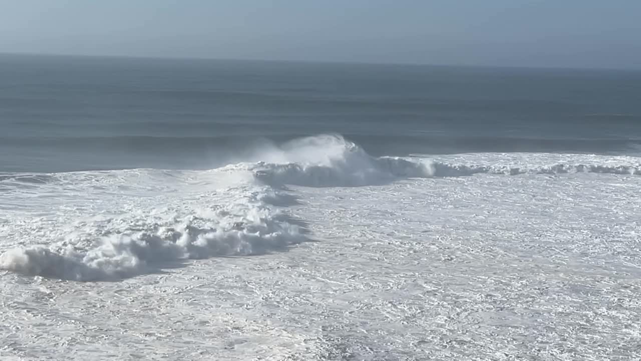 Bølger i slow motion i Portugal