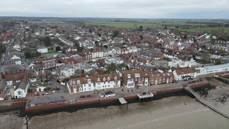 Burnham-On-Crouch-Essex-Hohe-Luftperspektive-Stadt-Und-Ufergegend