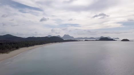 4K-Luftdrohnenaufnahme-Des-Weißen-Sandstrandes-Auf-Einem-Tropischen-Insel-Nacpan-Strand-In-El-Nido,-Palawan,-Philippinen