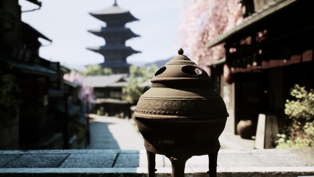 un quemador de incienso japonés tradicional en un entorno de jardín pacífico