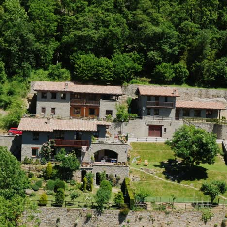 el antiguo pueblo de rupit en cataluña españa 5