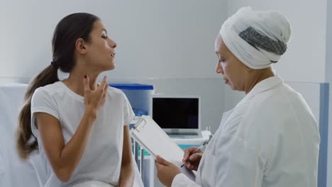 profesional médico en el trabajo