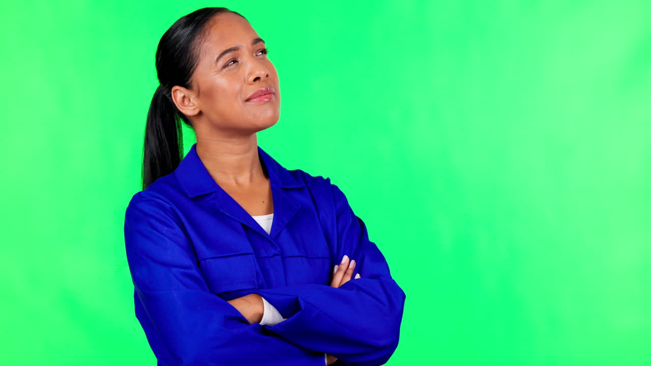 pantalla verde, mujer y trabajador de la construcción