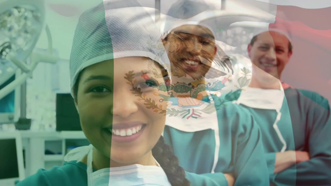 Animação da bandeira do México sobre médicos diversos sorrindo.