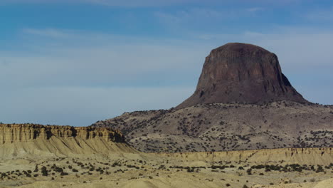 Steady-shot-of-Cabezon-Peak