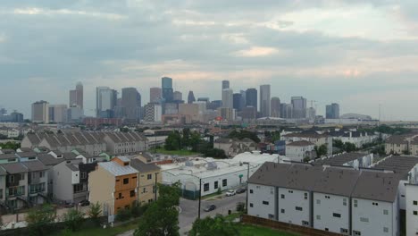 Antena-Del-Horizonte-Del-Centro-De-Houston-Y-El-Paisaje-Circundante