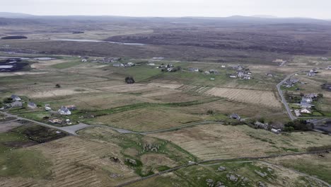 Tiro-De-Punto-De-Interés-De-Un-Dron-Que-Circunnavega-Las-Históricas-Piedras-Erguidas-De-Callanish