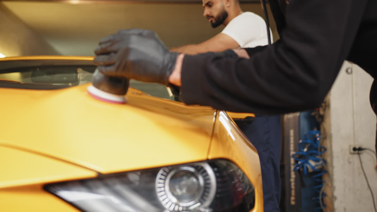 detalles de automóviles en curso