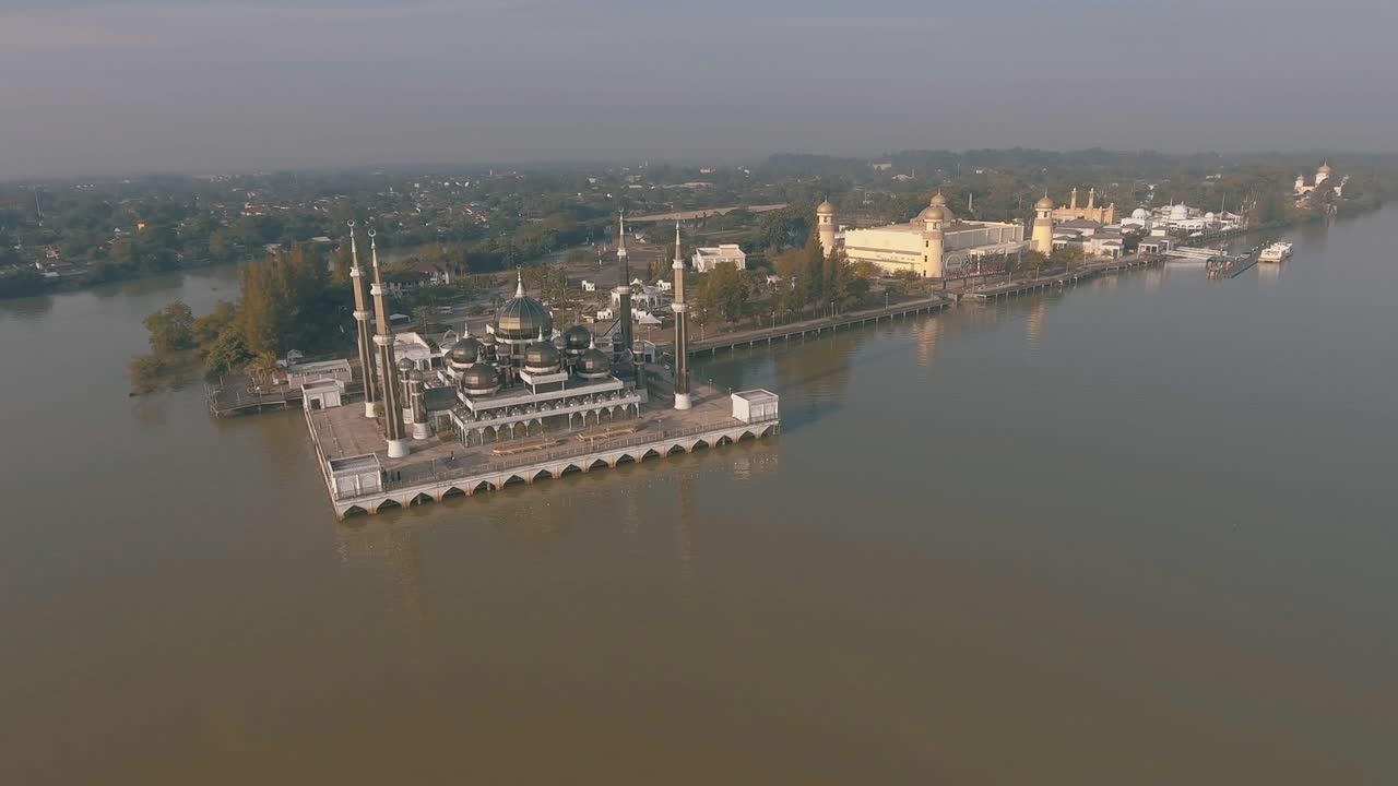 la mezquita de cristal.