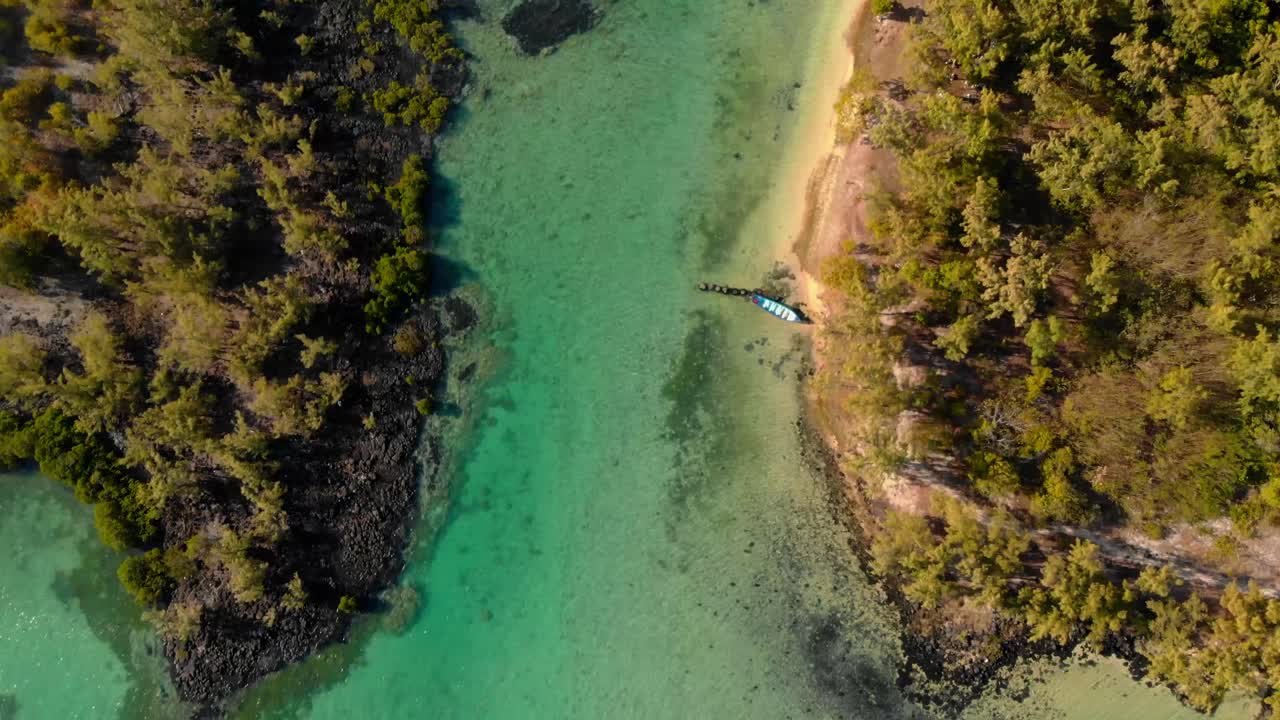 모리셔스의 아름다운 수류 경로