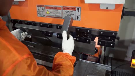 metal bending operation using press brake