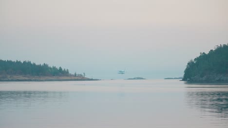 Float-plane-taking-off-in-slow-motion