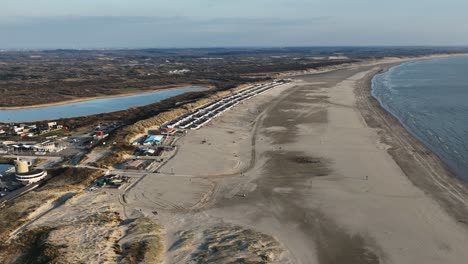 Strand-Von-Ijmuiden,-Niederlande,-Weitwinkel-Drohnenaufnahme