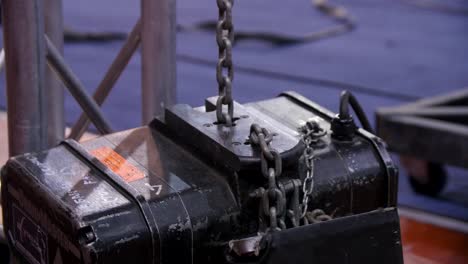 stage hoist with chain