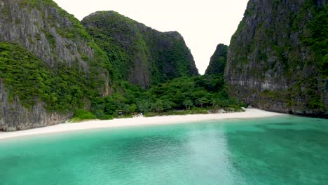 fly over empty maya bay sandy beach, ko phi phi le island - krabi thailand