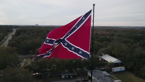 Flagge-Der-Konföderierten-Weht-Herum