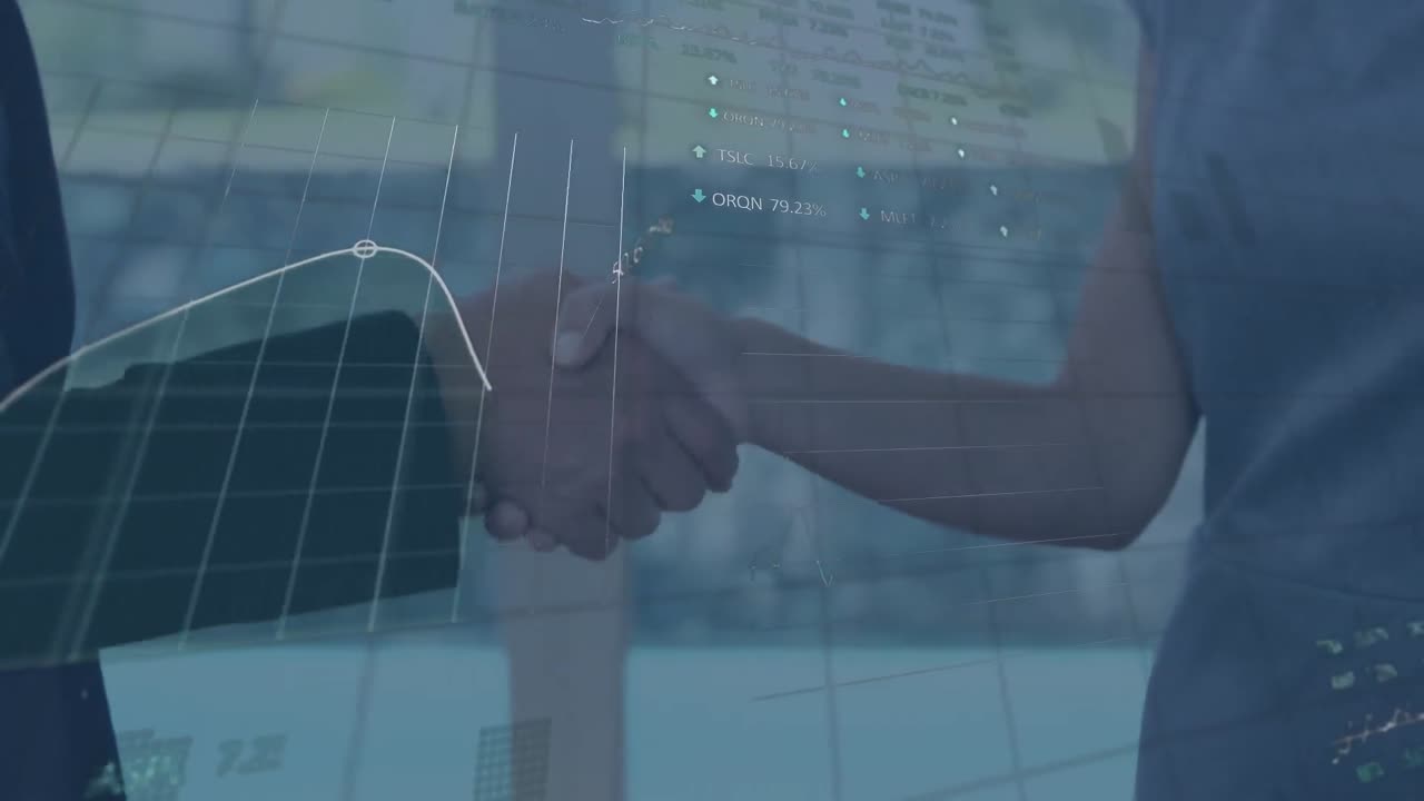 animación del procesamiento de datos sobre el apretón de manos de un hombre de negocios