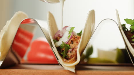 tacos with creamy sauce