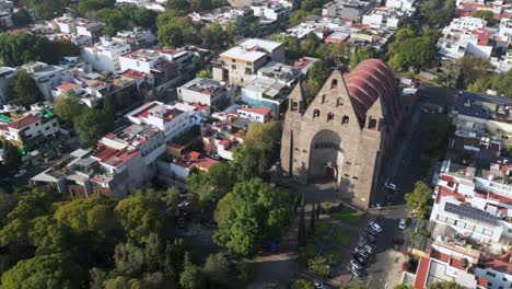 hyperlapse of the church of saint agustin in the heart of polanco in mexico city