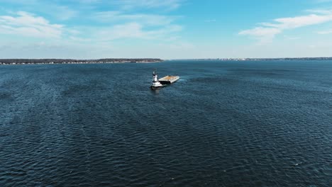 parallax rotation around tug boat, keeping it in center frame