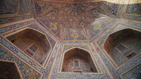 registan samarkand city uzbekistan inside of tillya kari madrasah islamic architecture 7 of 38