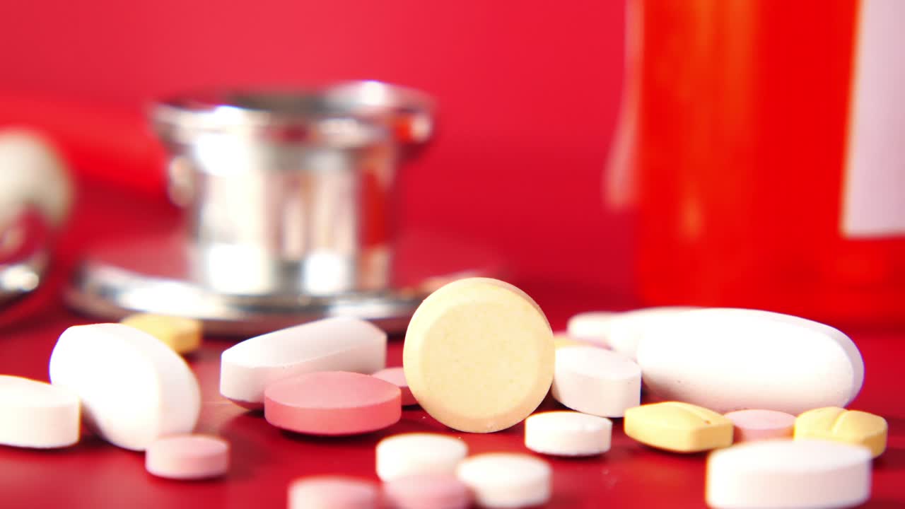 의료 용품 및 약물