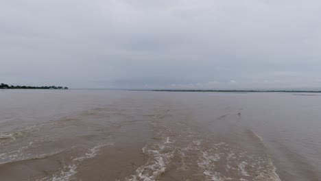 bramhaputra river is one of the biggest river in north-east india