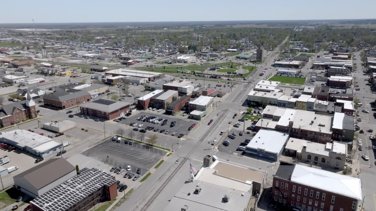 Downtown Seymour, Indiana with drone video moving in a circle.